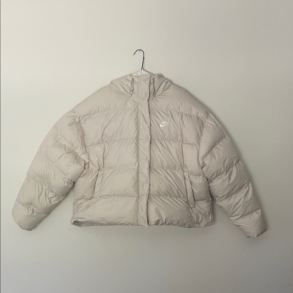 NWT Nike Women's Beige Puffer Jacket
